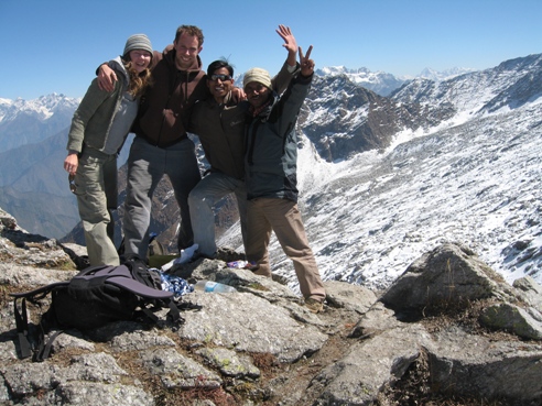 Kate, Rupert, Ravinder and Raju on top of the Indahara Pass.